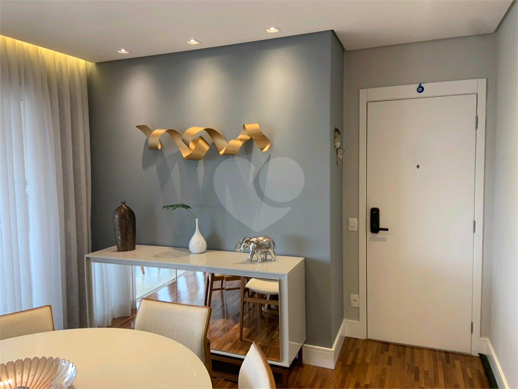 APARTAMENTO em VILA ANASTÁCIO