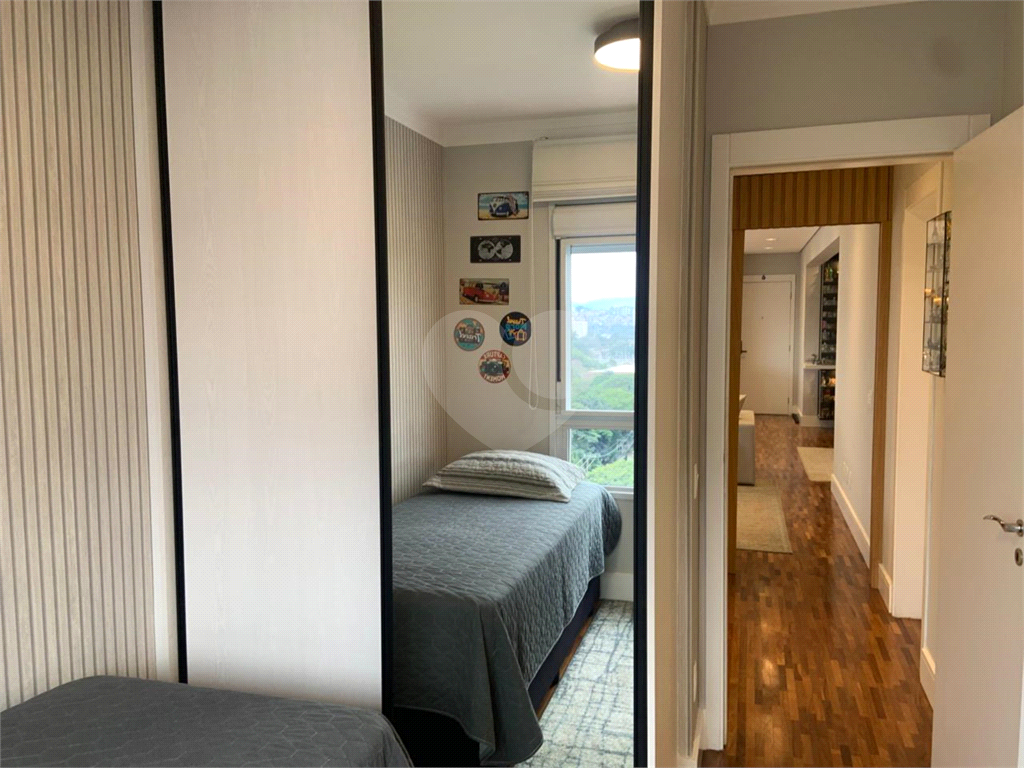 APARTAMENTO em VILA ANASTÁCIO