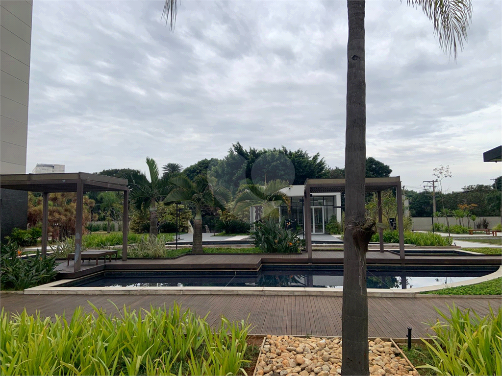 APARTAMENTO em VILA ANASTÁCIO