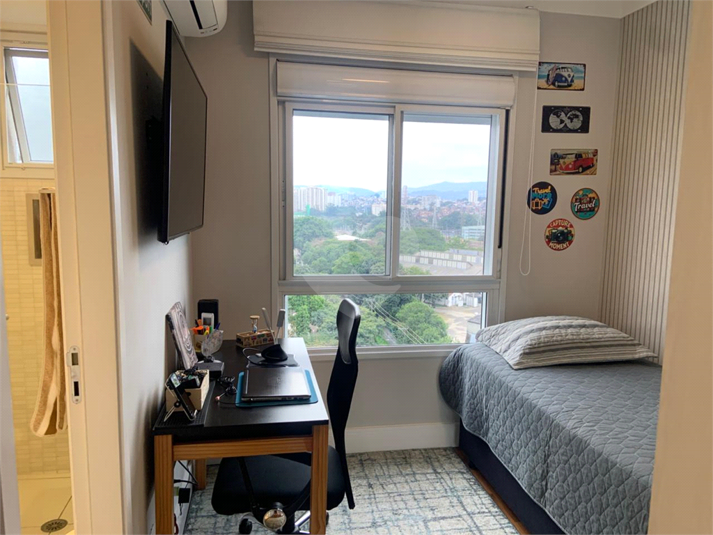 APARTAMENTO em VILA ANASTÁCIO