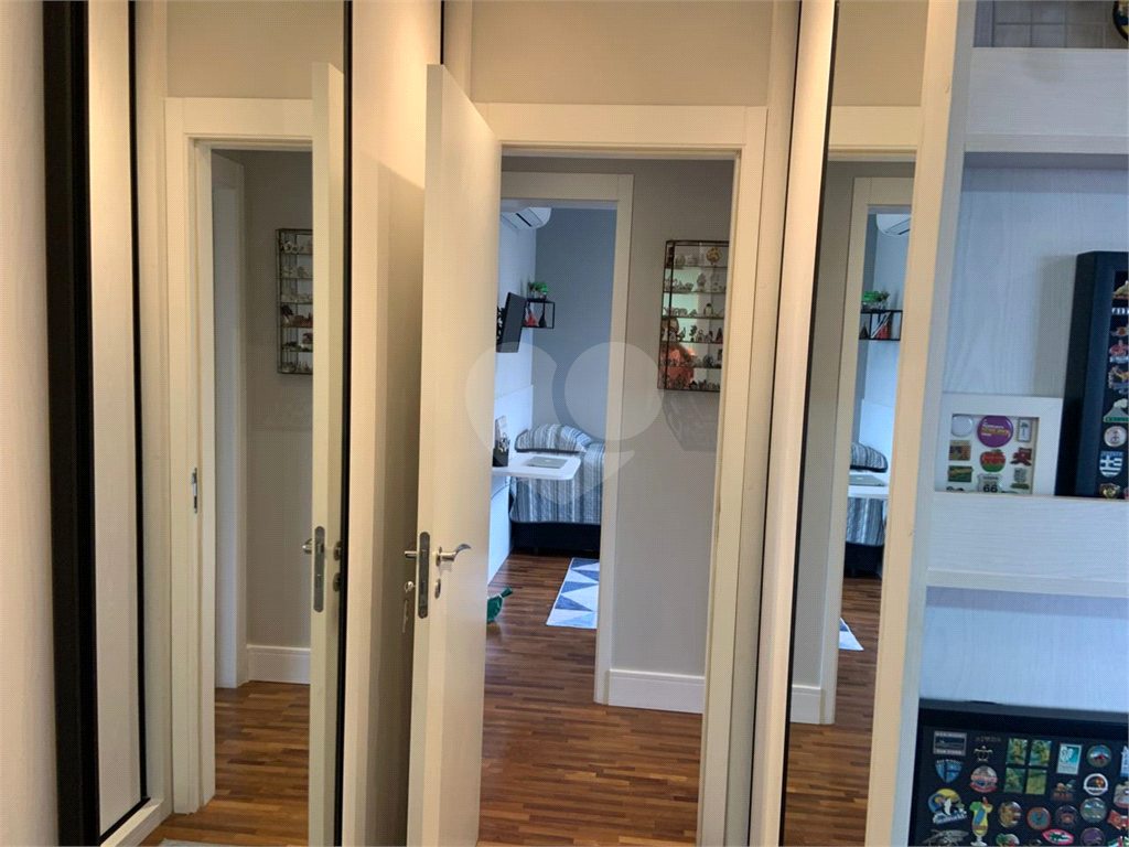 APARTAMENTO em VILA ANASTÁCIO