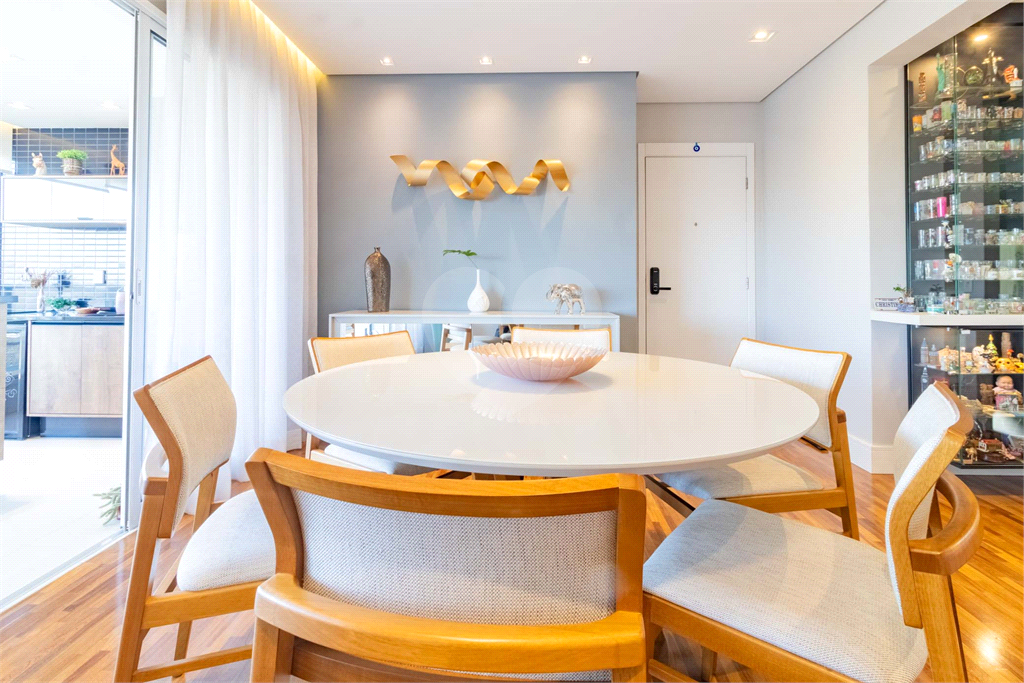 APARTAMENTO em VILA ANASTÁCIO