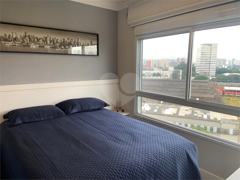 APARTAMENTO em VILA ANASTÁCIO