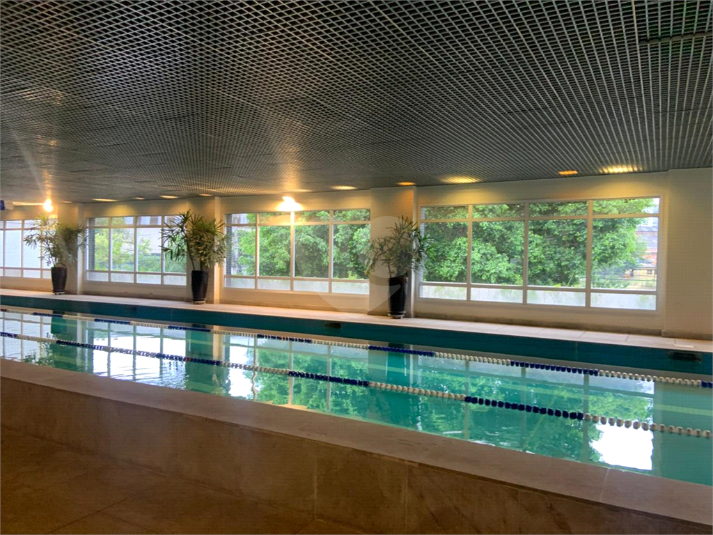APARTAMENTO em VILA ANASTÁCIO