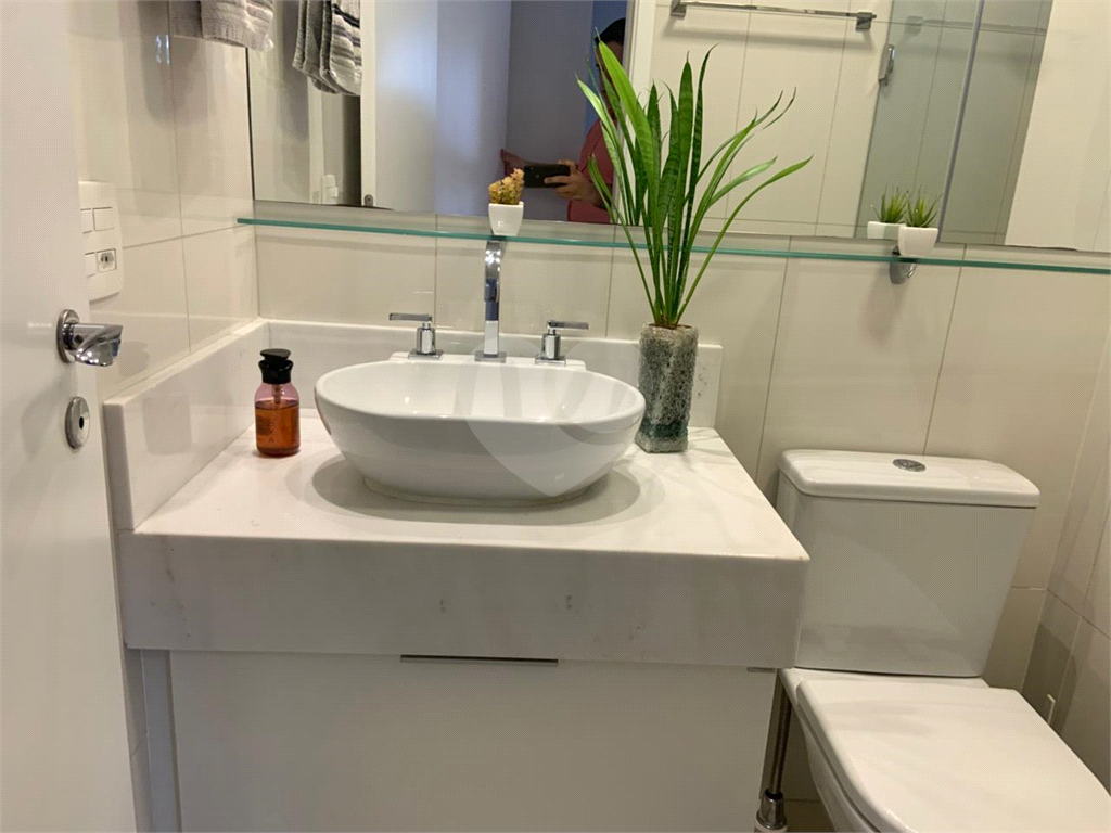 APARTAMENTO em VILA ANASTÁCIO