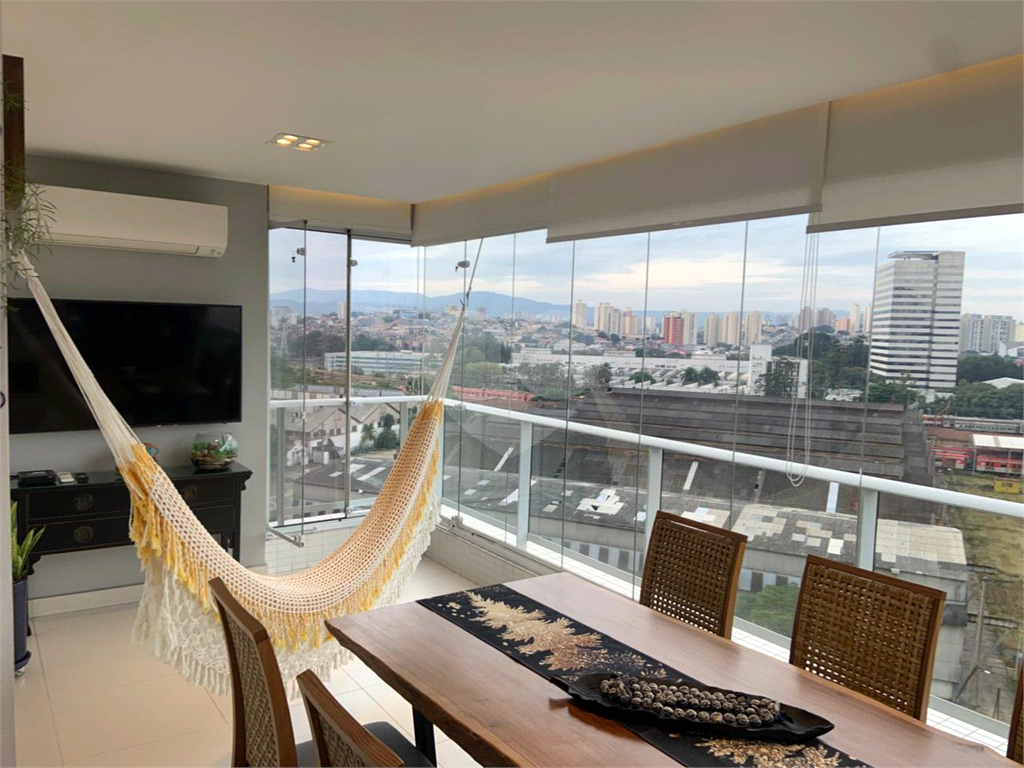 APARTAMENTO em VILA ANASTÁCIO