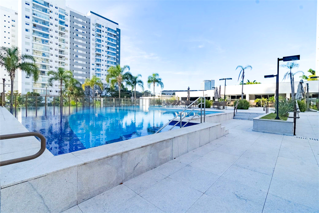 APARTAMENTO em VILA ANASTÁCIO
