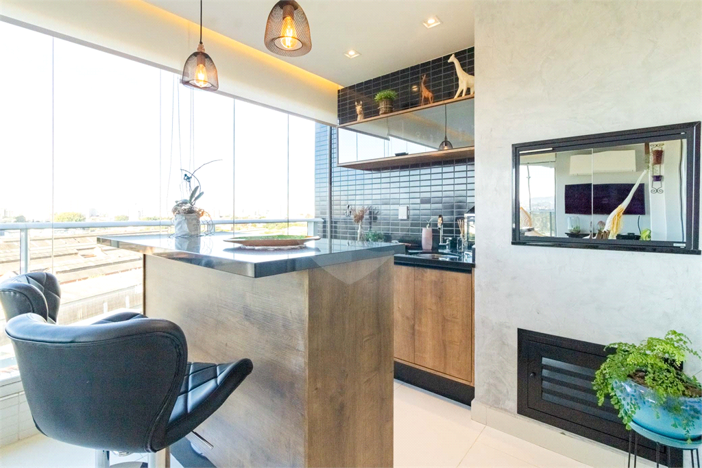 APARTAMENTO em VILA ANASTÁCIO