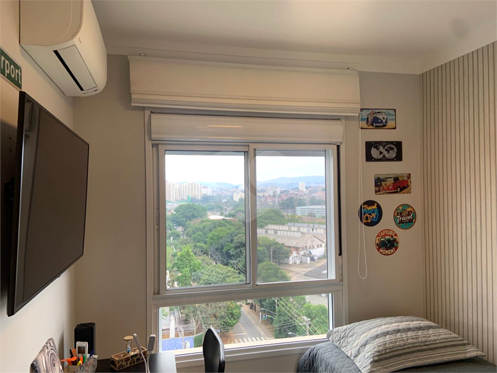 APARTAMENTO em VILA ANASTÁCIO