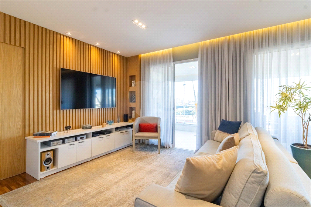 APARTAMENTO em VILA ANASTÁCIO