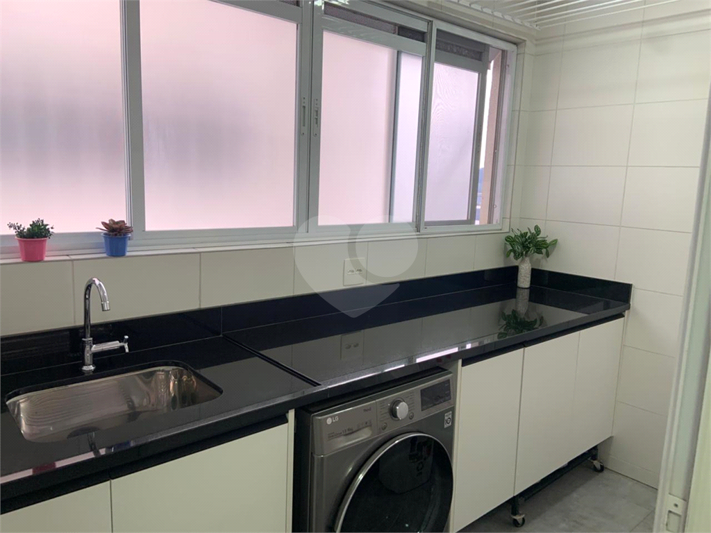 APARTAMENTO em VILA ANASTÁCIO