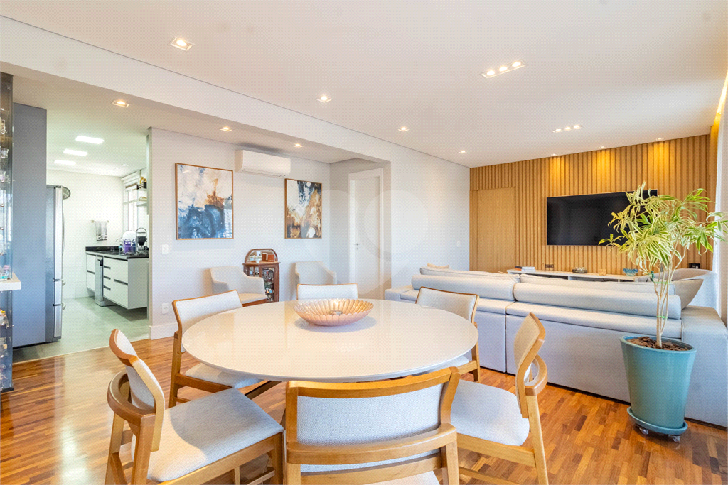 APARTAMENTO em VILA ANASTÁCIO