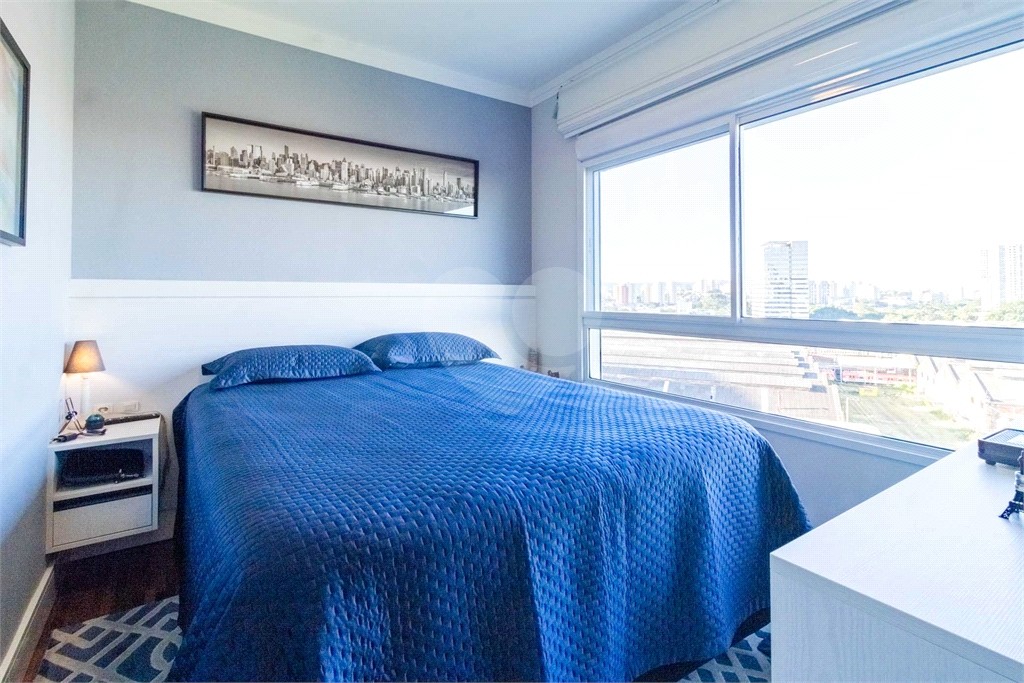 APARTAMENTO em VILA ANASTÁCIO