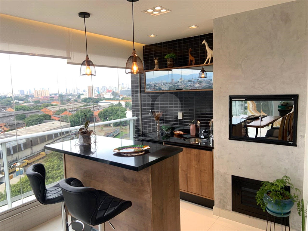 APARTAMENTO em VILA ANASTÁCIO