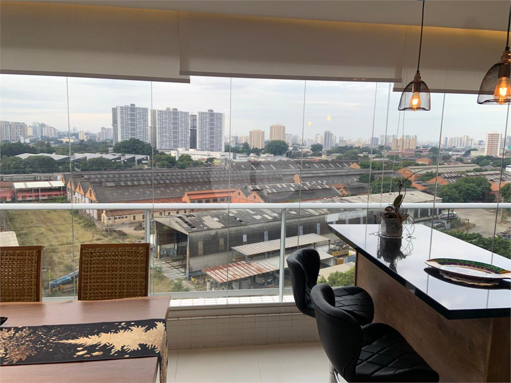 APARTAMENTO em VILA ANASTÁCIO