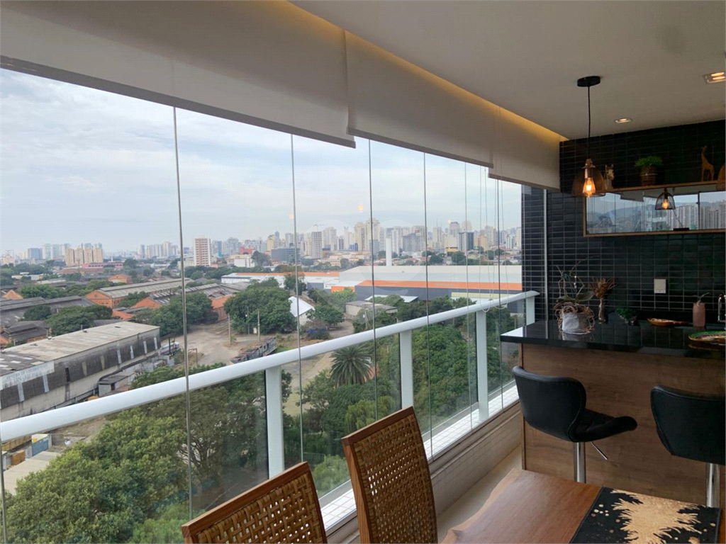 APARTAMENTO em VILA ANASTÁCIO