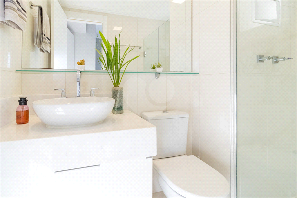APARTAMENTO em VILA ANASTÁCIO