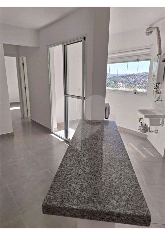 Apartamento reformado próximo ao Horto Florestal