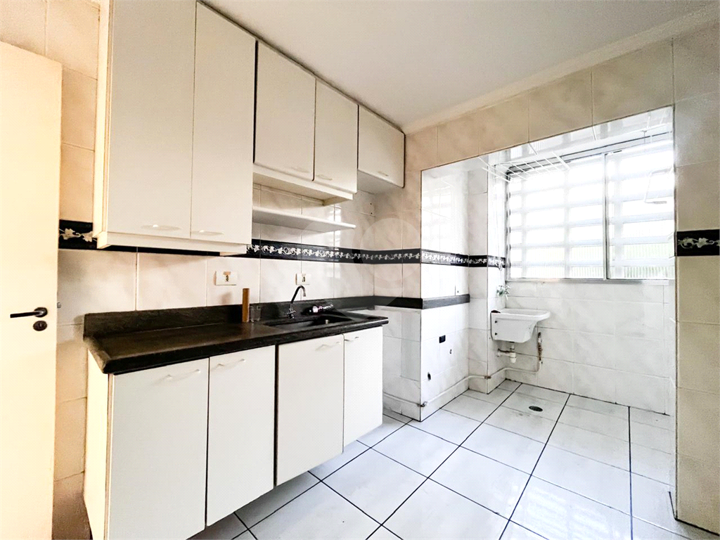 APARTAMENTO em CASA VERDE
