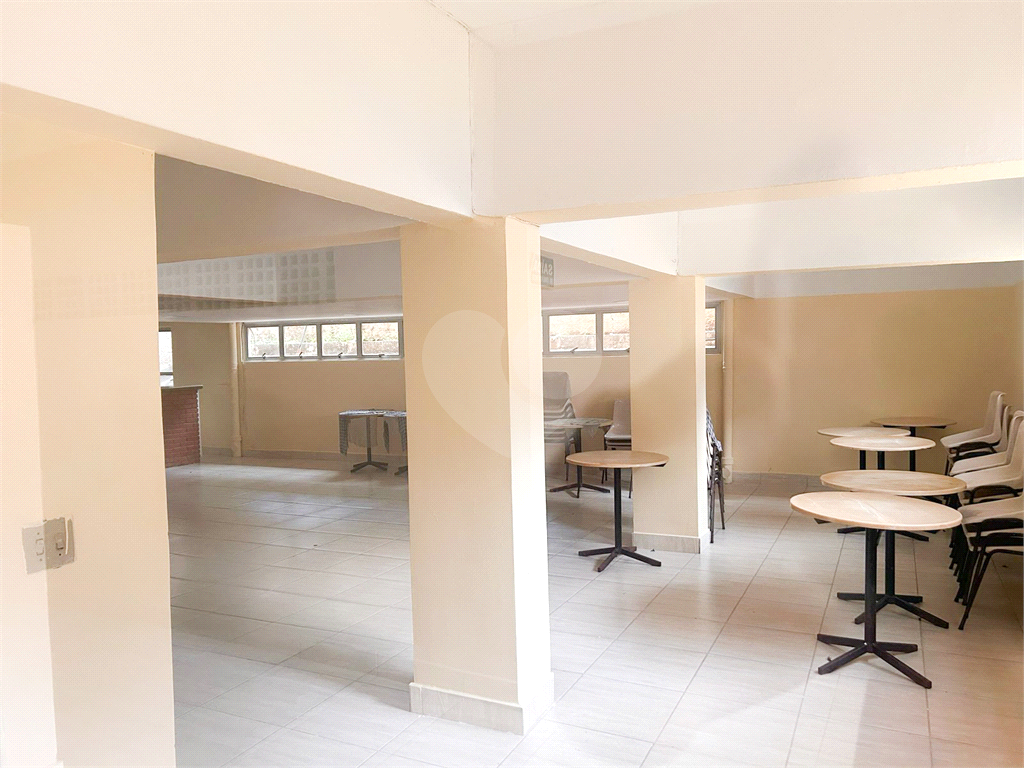 APARTAMENTO em CASA VERDE