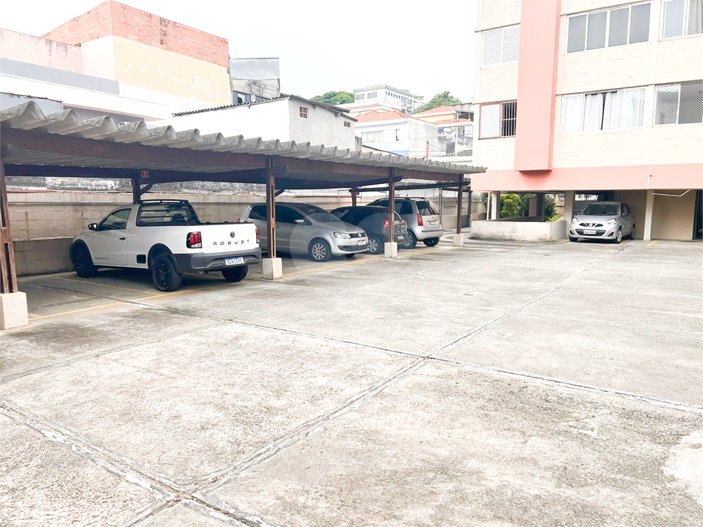 APARTAMENTO em CASA VERDE
