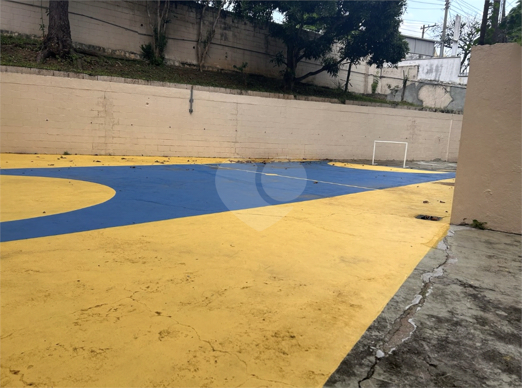 APARTAMENTO em CASA VERDE