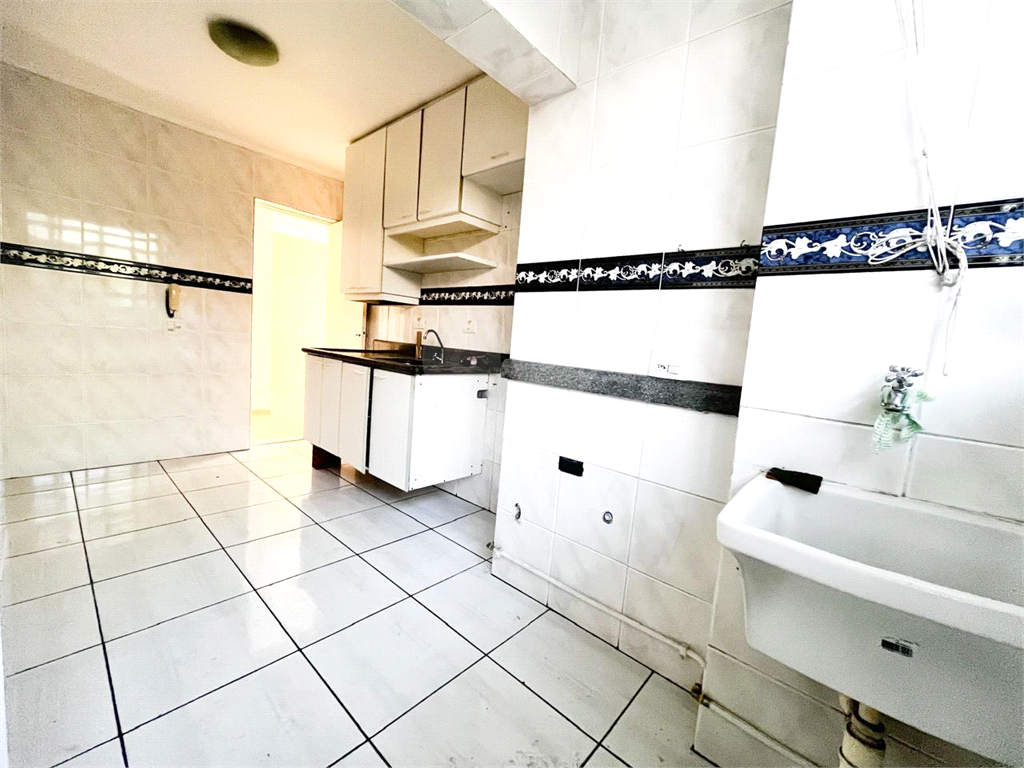APARTAMENTO em CASA VERDE