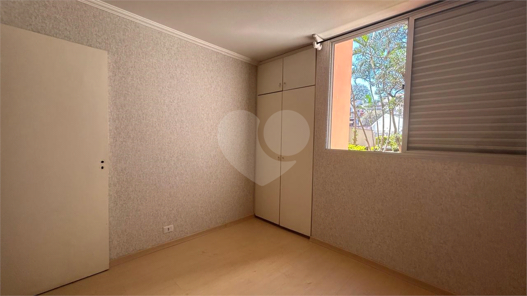 APARTAMENTO em CASA VERDE