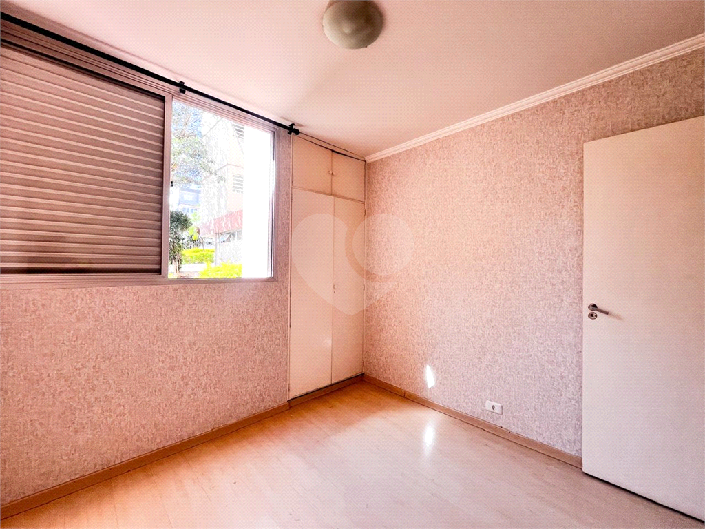 APARTAMENTO em CASA VERDE