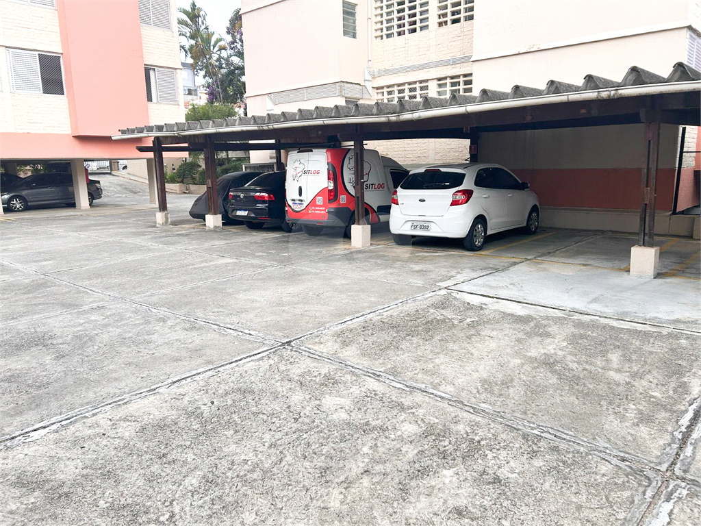APARTAMENTO em CASA VERDE