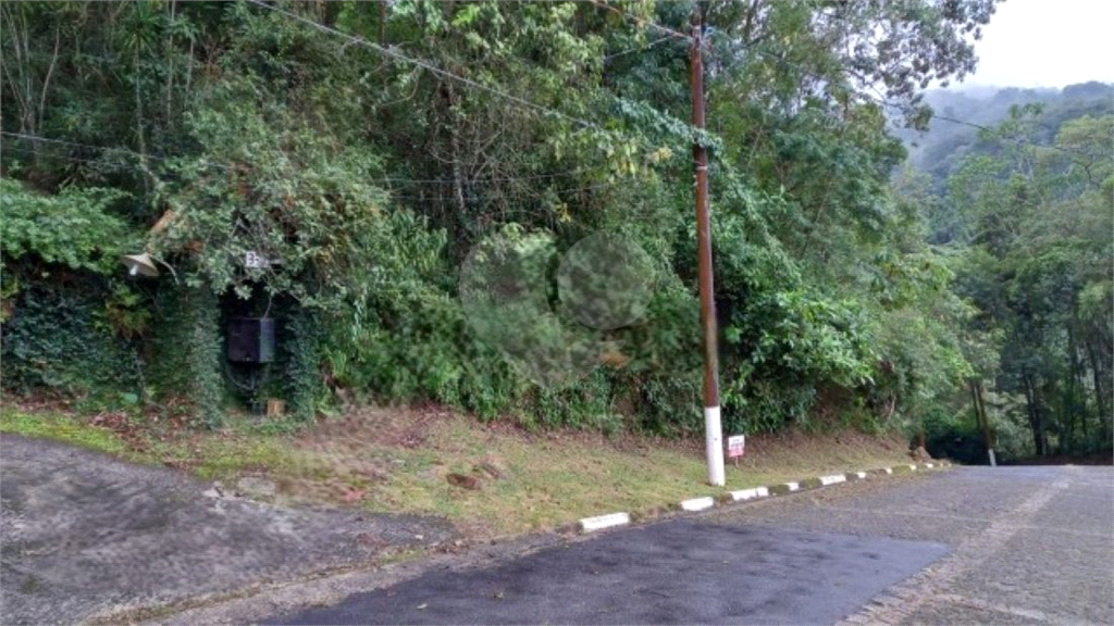 Terreno à venda| 810m²| em condomínio Parque Suiça| Caieiras| SP!