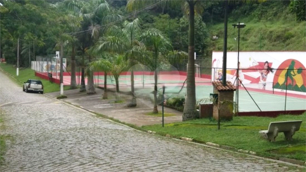 Terreno à venda| 810m²| em condomínio Parque Suiça| Caieiras| SP!