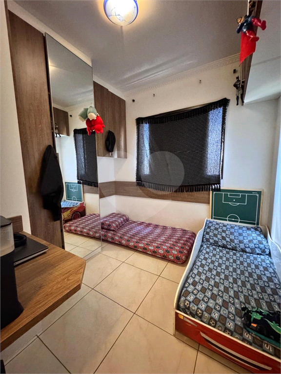 APARTAMENTO em GOPOÚVA