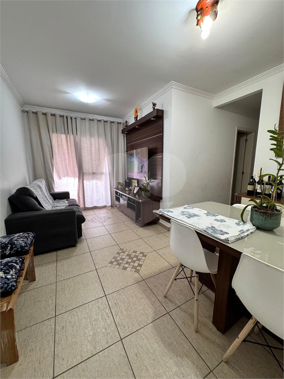 APARTAMENTO em GOPOÚVA
