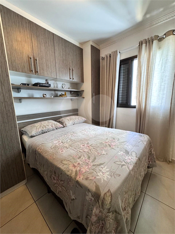 APARTAMENTO em GOPOÚVA
