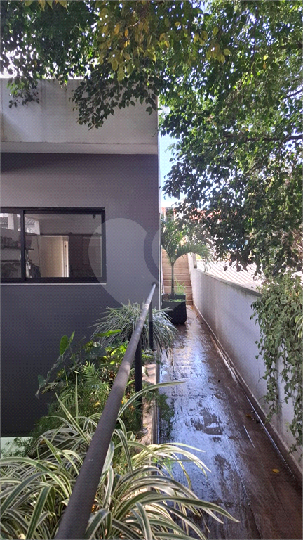 PRÉDIO INTEIRO em LAPA