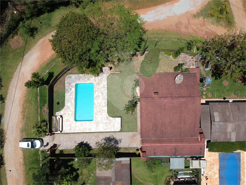 Casa na Serra da Cantareira em condomínio com três dormitórios / piscina / espaço gourmet - Porteira fechada !!!