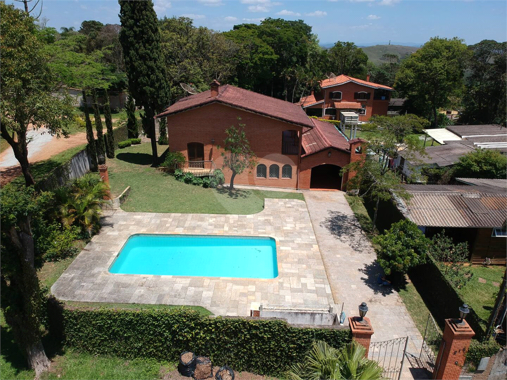 Casa na Serra da Cantareira em condomínio com três dormitórios / piscina / espaço gourmet - Porteira fechada !!!