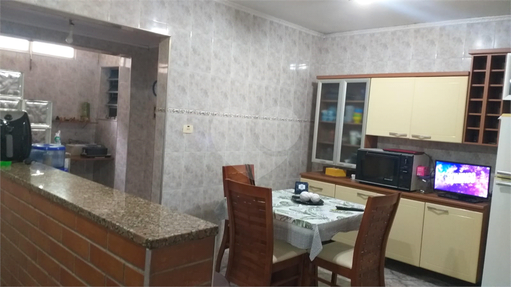 Casa à venda| 250m²| 2 dormitórios (1 suíte)| 2 vagas em Santo André| SP!
