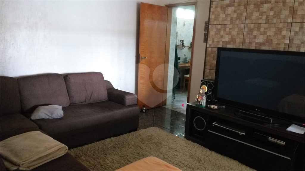 Casa à venda| 250m²| 2 dormitórios (1 suíte)| 2 vagas em Santo André| SP!