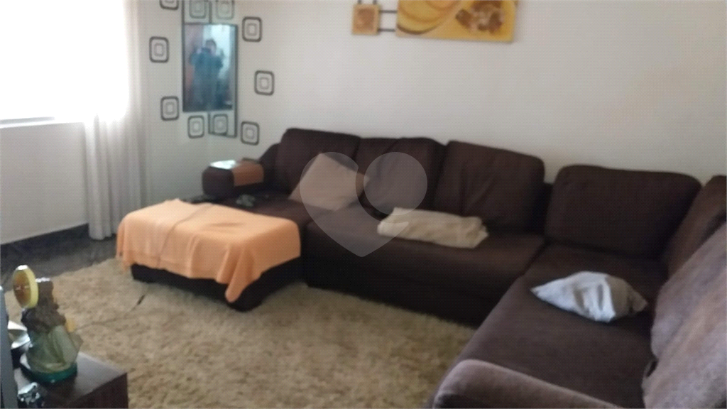 Casa à venda| 250m²| 2 dormitórios (1 suíte)| 2 vagas em Santo André| SP!