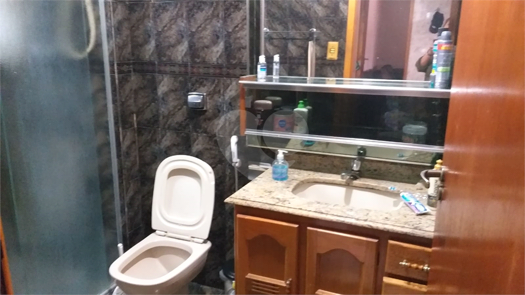 Casa à venda| 250m²| 2 dormitórios (1 suíte)| 2 vagas em Santo André| SP!