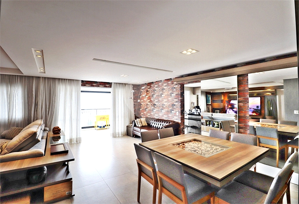 Apartamento à venda em Santa Teresinha – 163 m² | Varanda Gourmet | 3 Vagas | 3 Suítes