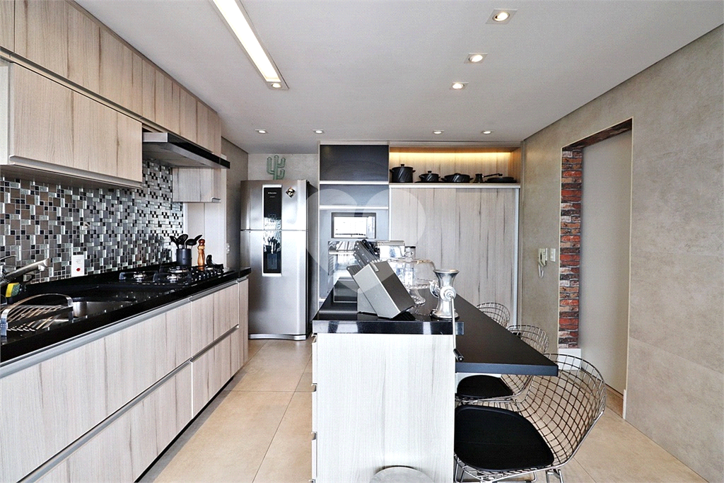 Apartamento à venda em Santa Teresinha – 163 m² | Varanda Gourmet | 3 Vagas | 3 Suítes