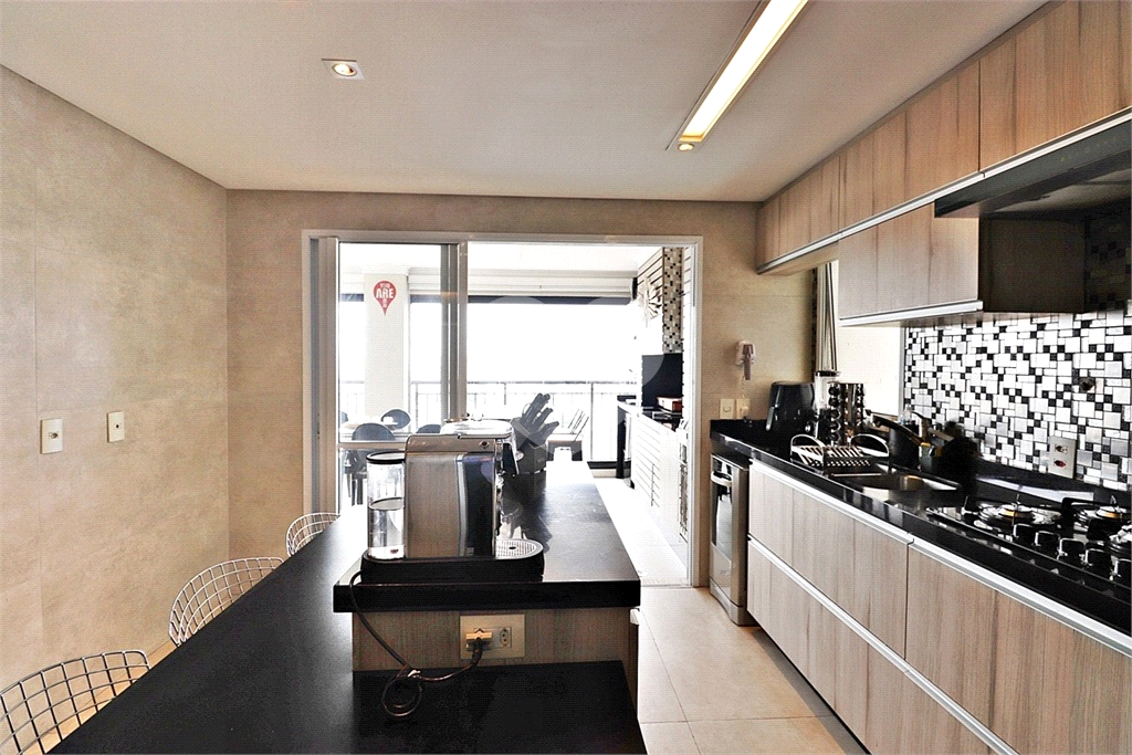 Apartamento à venda em Santa Teresinha – 163 m² | Varanda Gourmet | 3 Vagas | 3 Suítes