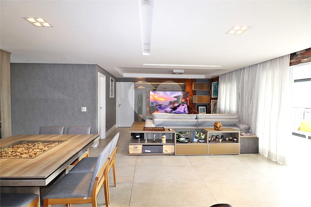 Apartamento à venda em Santa Teresinha – 163 m² | Varanda Gourmet | 3 Vagas | 3 Suítes
