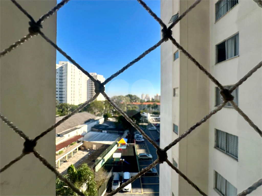 Apartamento com dois quartos, vaga fixa - Horto Florestal