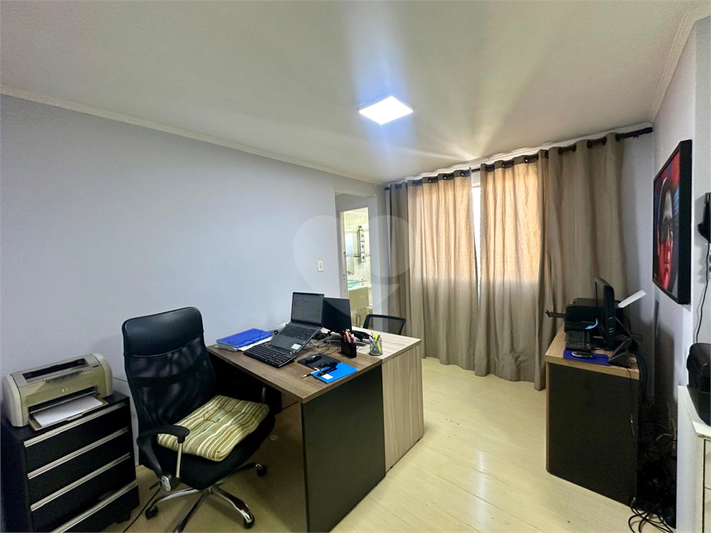 Apartamento com dois quartos, vaga fixa - Horto Florestal