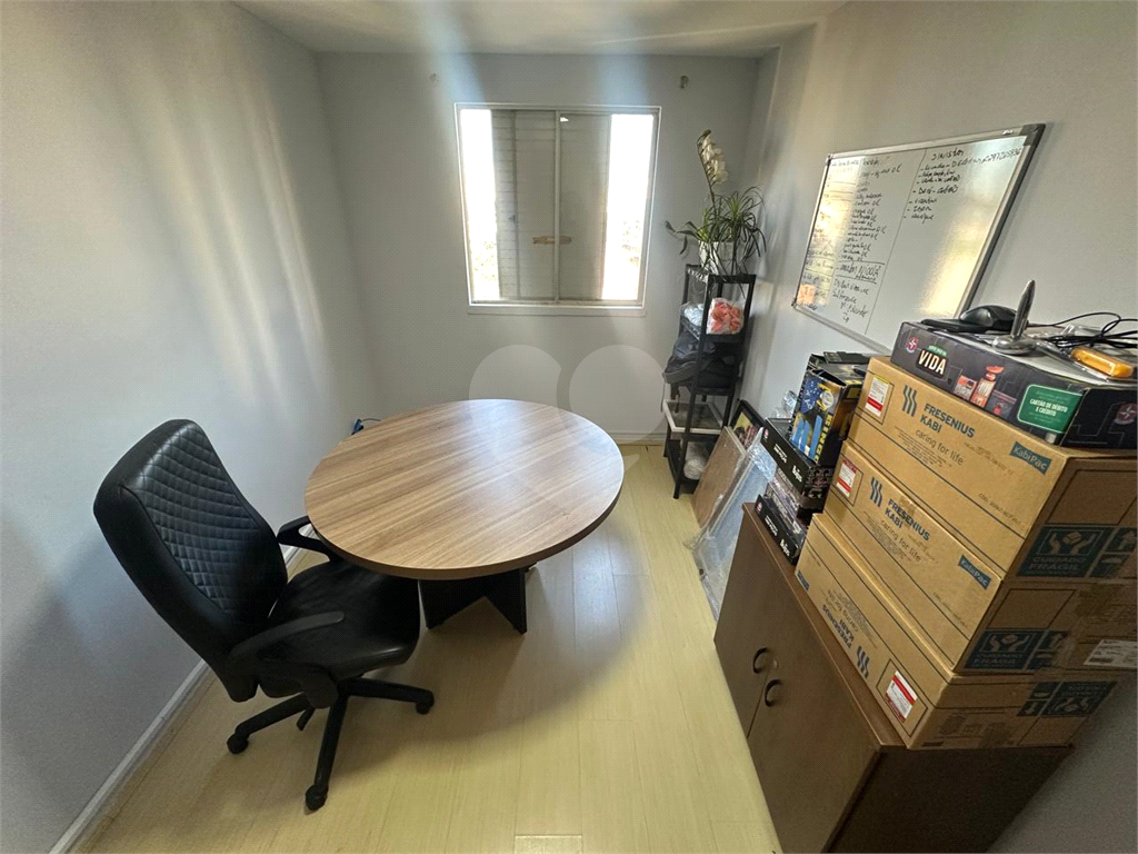 Apartamento com dois quartos, vaga fixa - Horto Florestal
