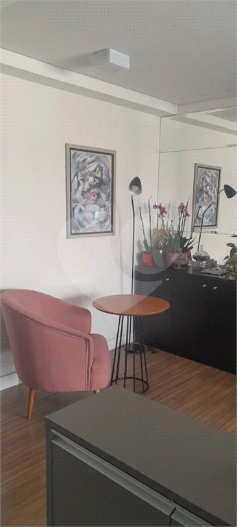 APARTAMENTO em VILA SÔNIA